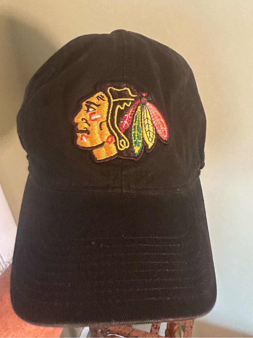 Adidas Chicago Blackhawks NHL Hat Cap Black Cotton Slouch Strapback Adjustable